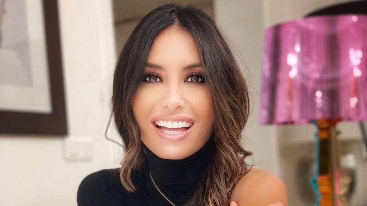 Elisabetta Gregoraci, la scollatura buca lo schermo: divina - FOTO