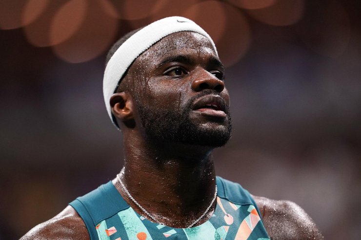 Tiafoe litiga con l'arbitro