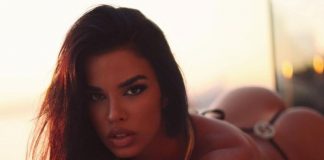 Ivana Knoll festeggia a suo modo gli anni