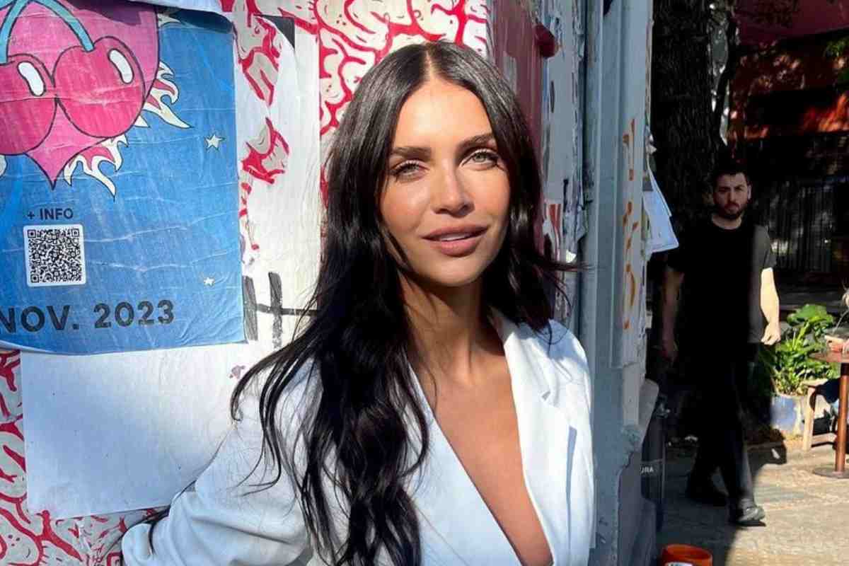 Zaira Nara, il look casual è un successone